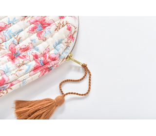 Pouch Teiki - raspberry flowers - Louise Misha
