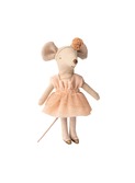 Dance Mouse, Big sister - Giselle