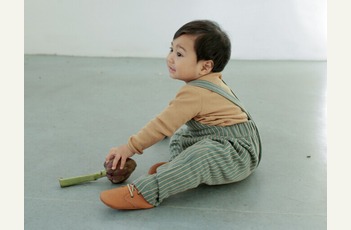 Monkind - Moderne kinderkledij met een minimaal design, ontworpen in Berlijn, geproduceerd in Portugal Monkind - Moderne kinderkledij met een minimaal design, ontworpen in Berlijn, geproduceerd in Portugal