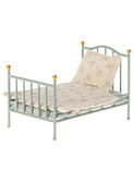 Vintage bed, mouse - mint