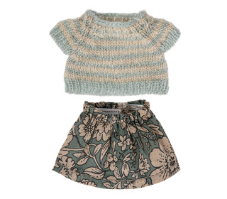 Knitted sweater and skirt for big sister mouse - Maileg