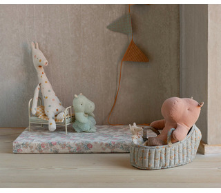 Carry cot, large - blue - Maileg