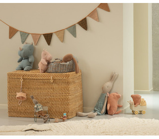 Carry cot, large - blue - Maileg