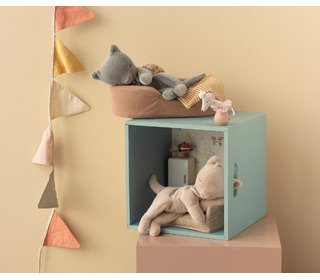 Sleeping kitten plush, small - grey - Maileg