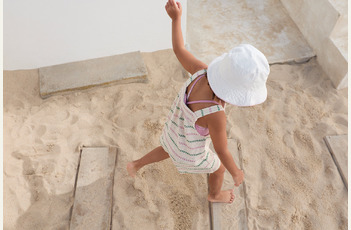 Play Up SS26 Collection 'Sculptural Waste x Margarida Lopes Pereira', Combinaison on jersey - rayé